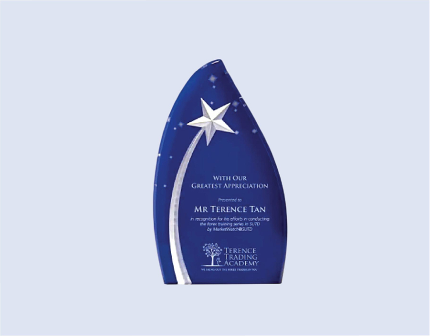 DS-A-58 Acrylic Star Award 7.75" / 195mm